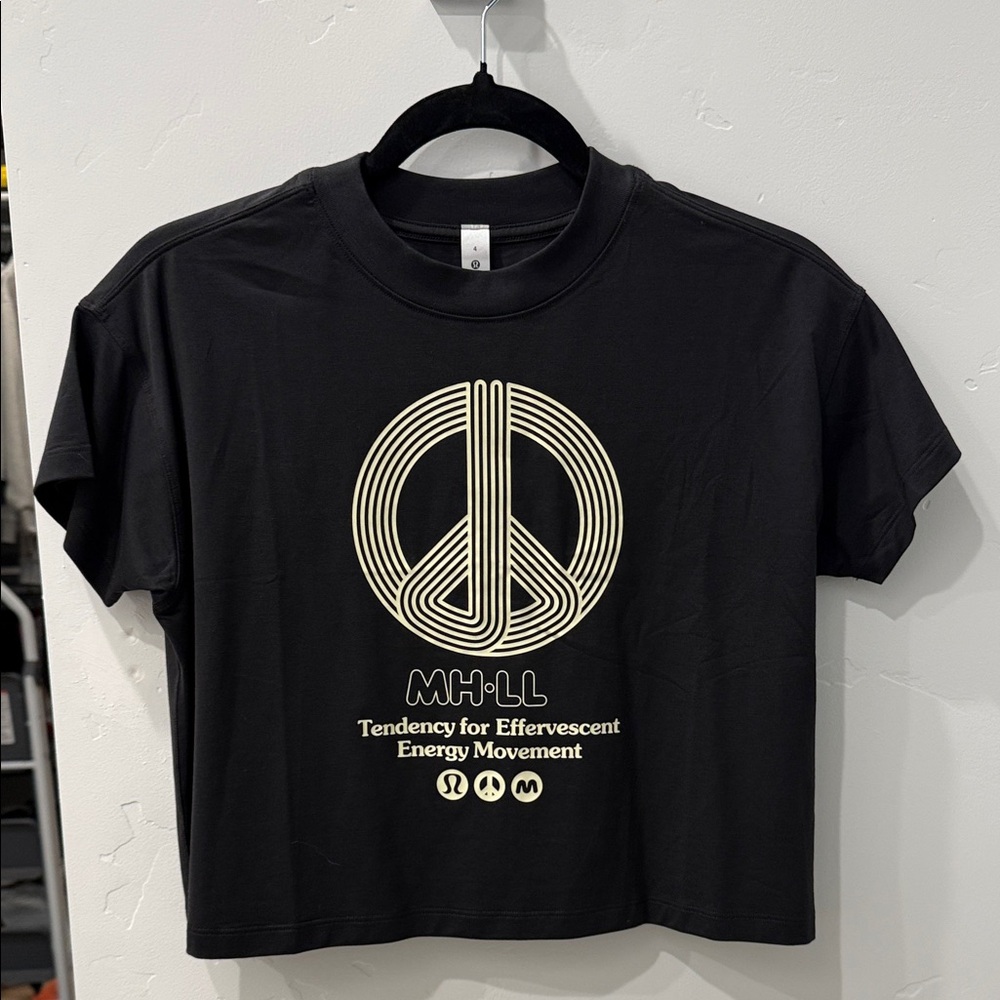 lululemon x Madhappy Cates
T-Shirt